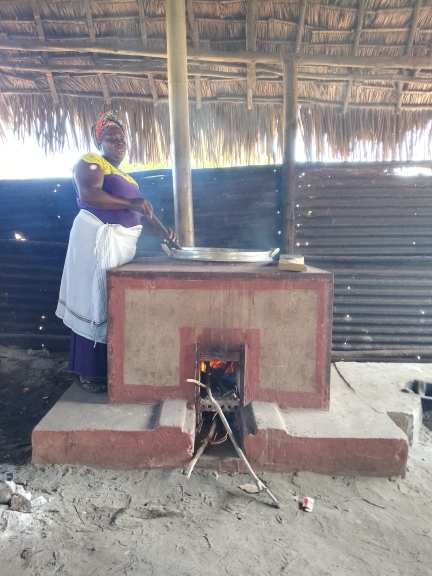 Halima Kache,a cook in Garithe junior secondary school in Kilifi county preparing a meal for the pupils in the school kitchen.